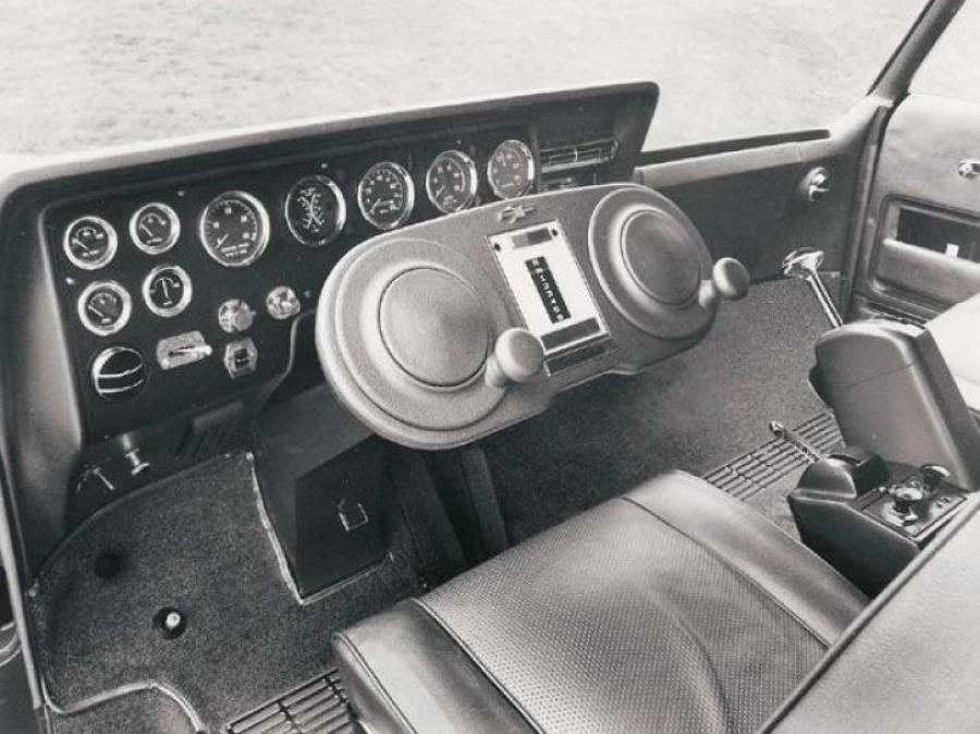  Chevrolet Turbo Titan III Concept Truck 1966 года  (фото 9 из 10)